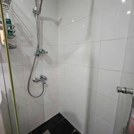 1-bedroom On The 5th Floor, 8-min Trainride From Old Town 公寓