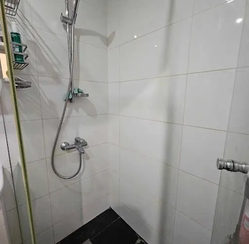 1-bedroom On The 5th Floor, 8-min Trainride From Old Town Apartment