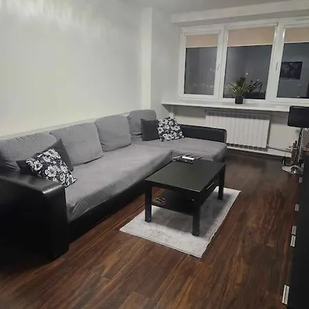 1-bedroom On The 5th Floor, 8-min Trainride From Old Town