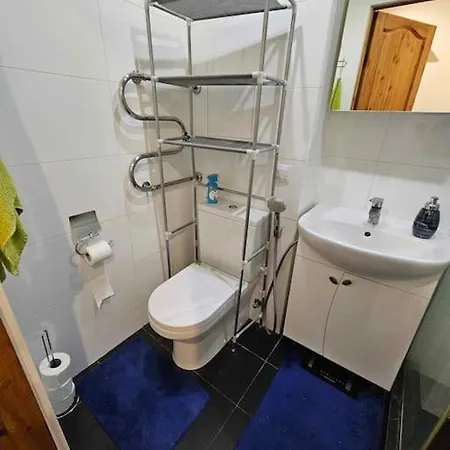 Апартаменты 1-bedroom On The 5th Floor, 8-min Trainride From Old Town *